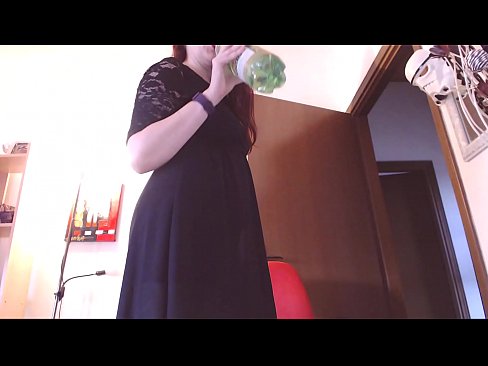 ❤️ Um escravo submisso que adora cuecas sujas e deliciosas é forçado a masturbar-se depois de ver este vídeo! ❌ Porno fb em nós ❌️