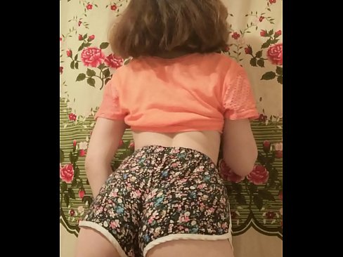 ❤️ Jovem sensual a despir os seus calções para a câmara ❌ Porno fb em nós ❌️