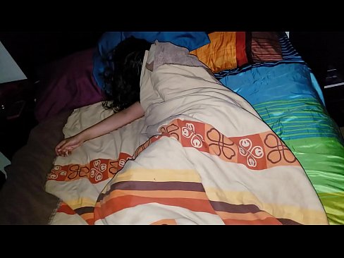 ❤️ Stepson berating a sua jovem madrasta enquanto ela dorme. ❌ Porno fb em nós ❌️